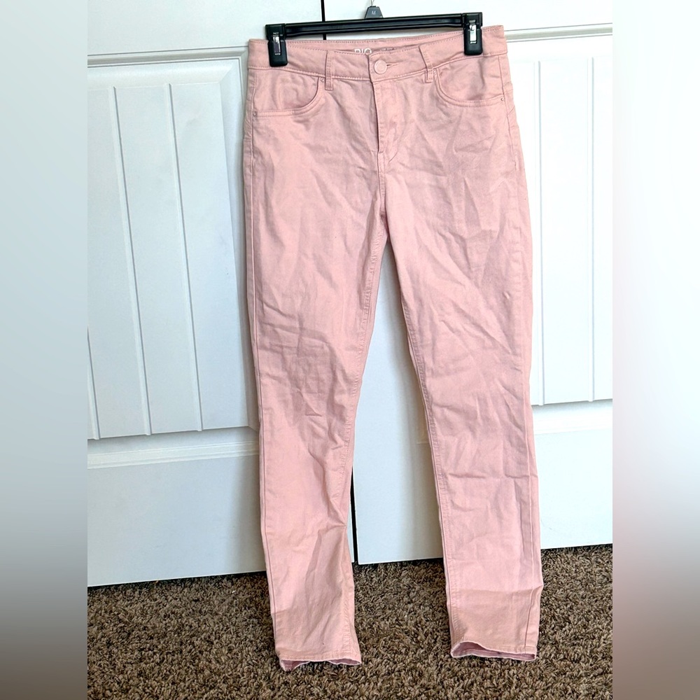 RIO Low-Rise Push Up Jeans